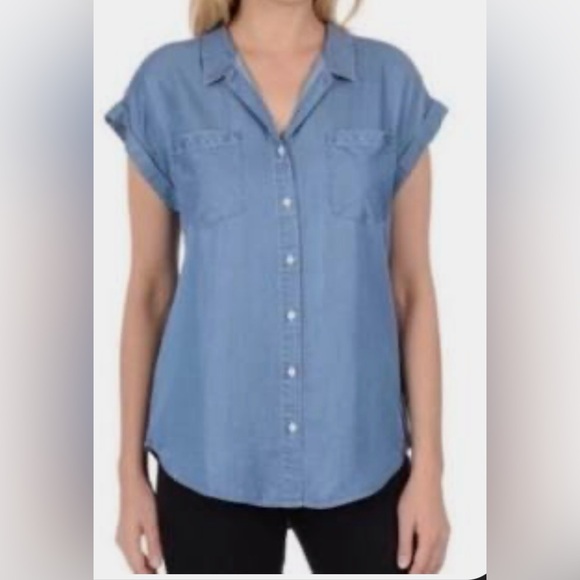 JACHS Girlfriend Tops - JACHS Girlfriend Denim Blue Button-Down Shirt Sz S